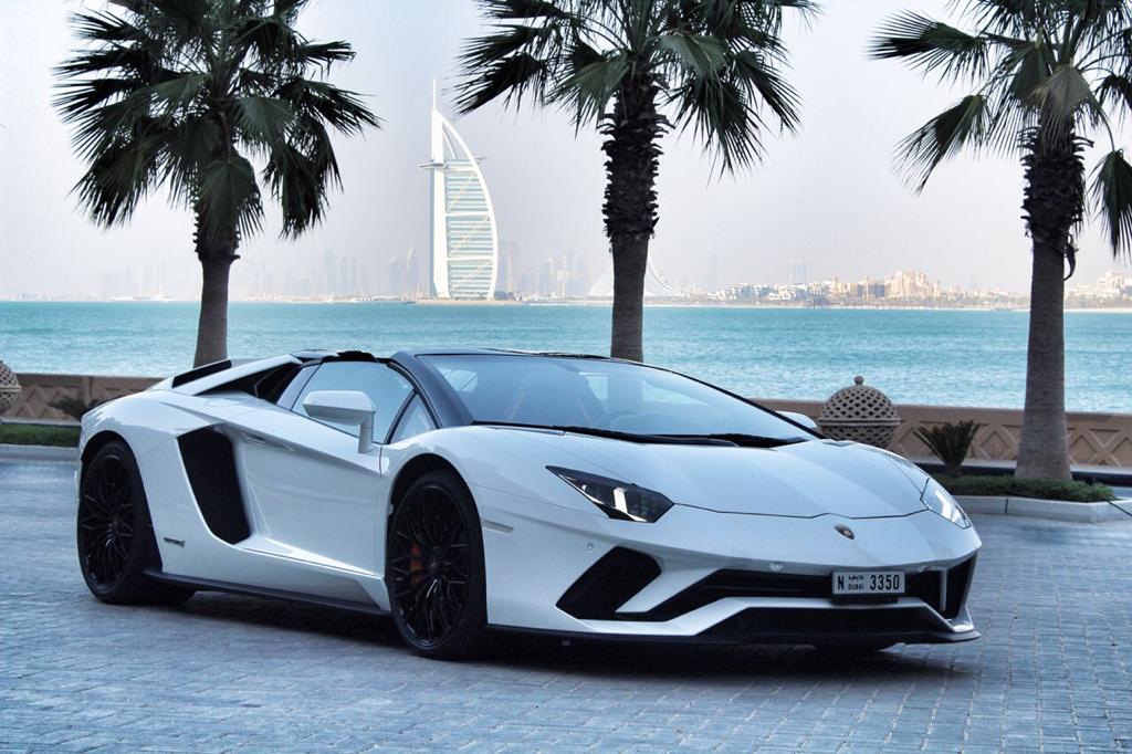 Lamborghini Aventador RoadSter 2019